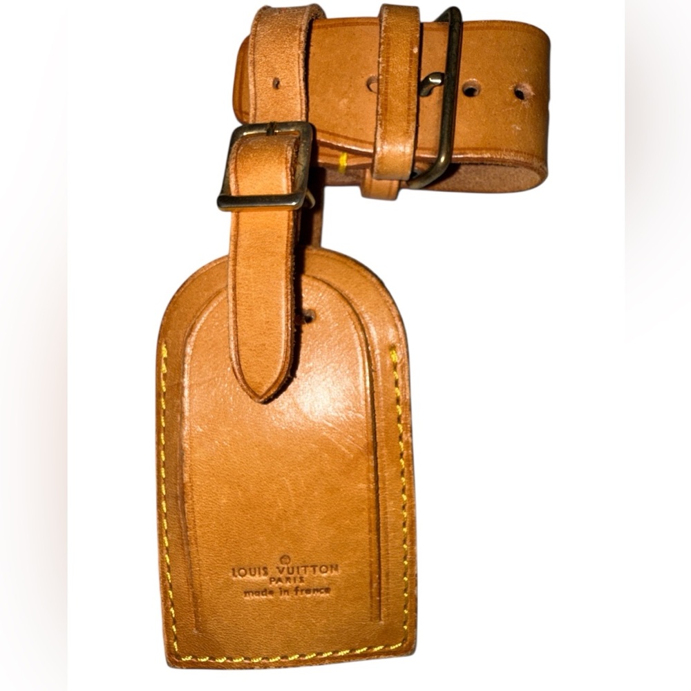 🧳 Louis Vuitton Leather Luggage Tag
